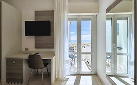 Hotel Lux